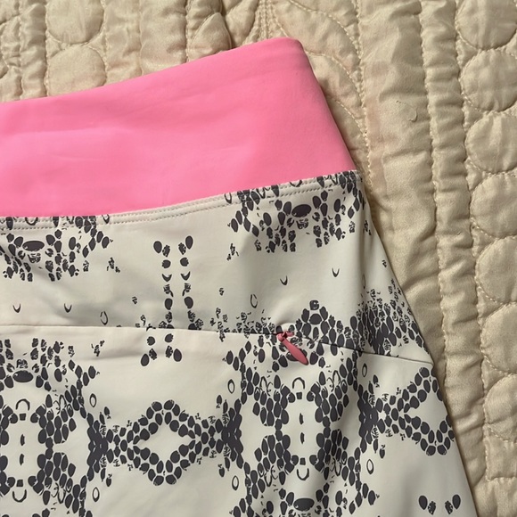 Annika Ladies Skort size Medium Cutter & Buck NWT - Picture 6 of 8